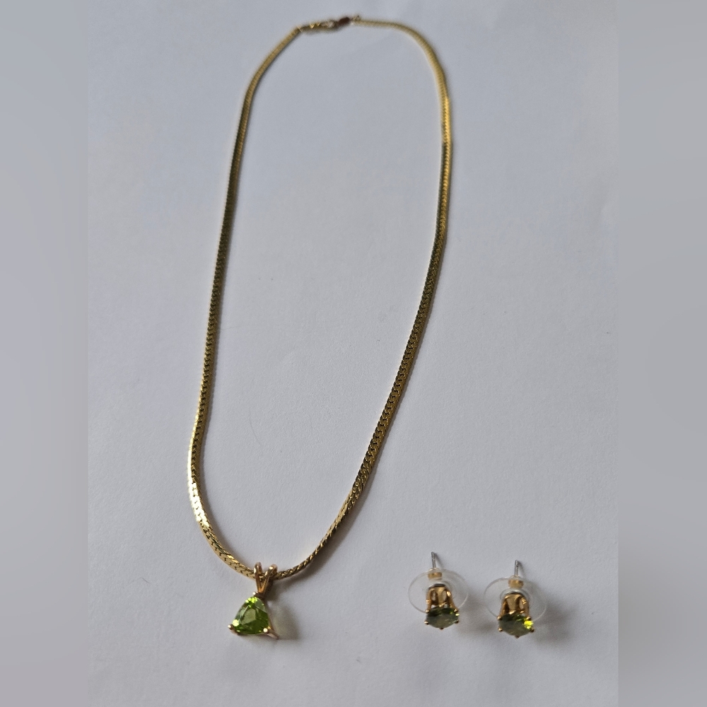 Elegant Gold Necklace and Earring Set with Peridot Stones